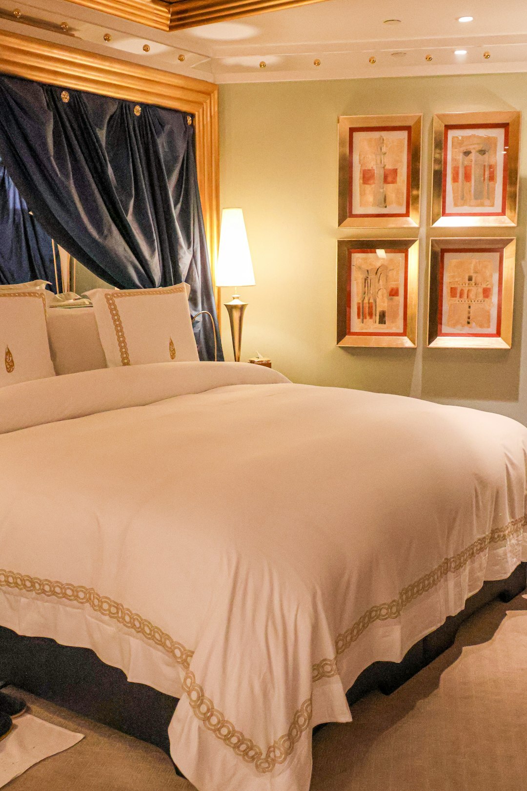 celebrity bedroom suite