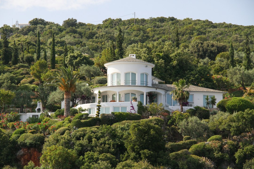 luxury celebrity villa exterior